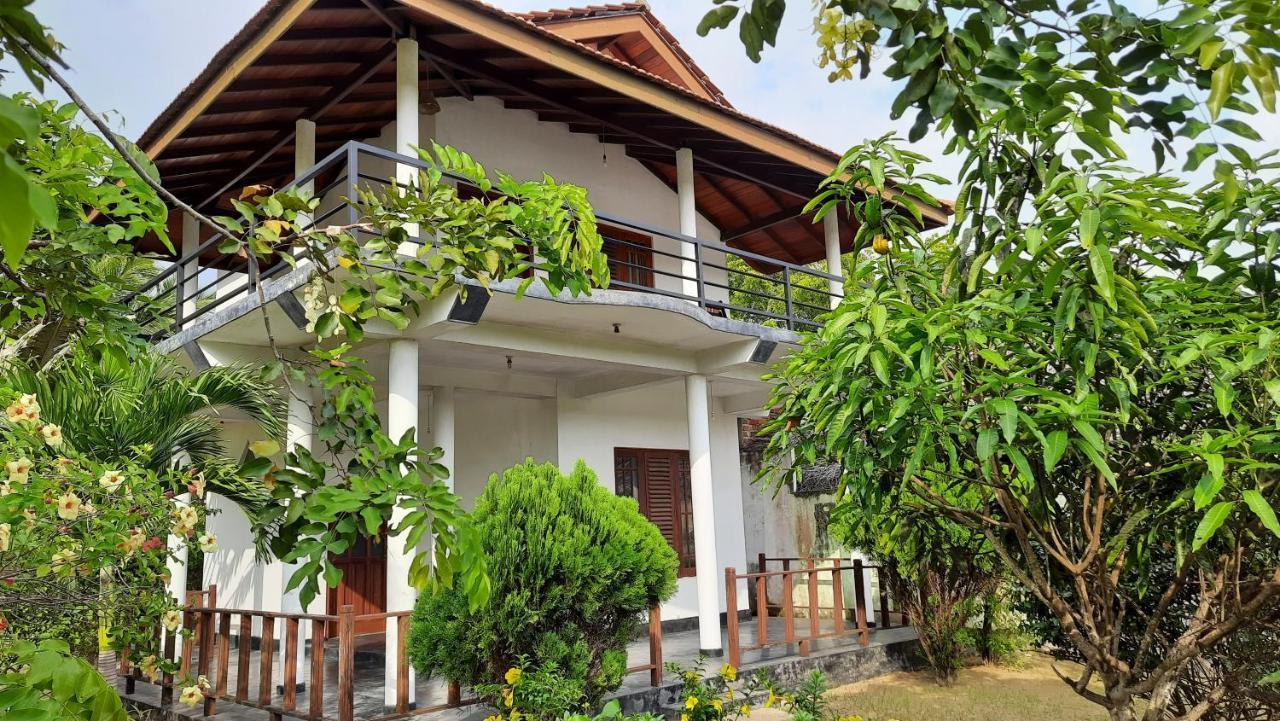 Pearl Cave Cabanas & Resturant Tangalle Exterior photo