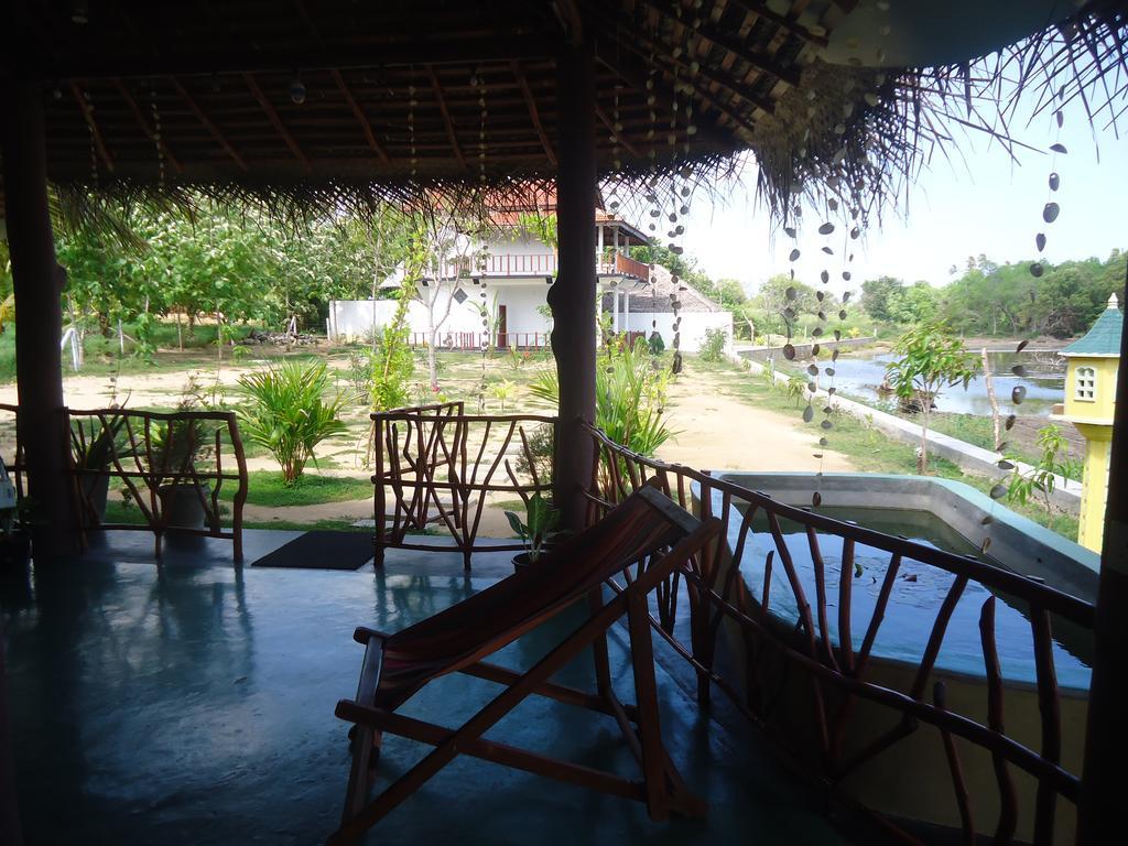Pearl Cave Cabanas & Resturant Tangalle Exterior photo