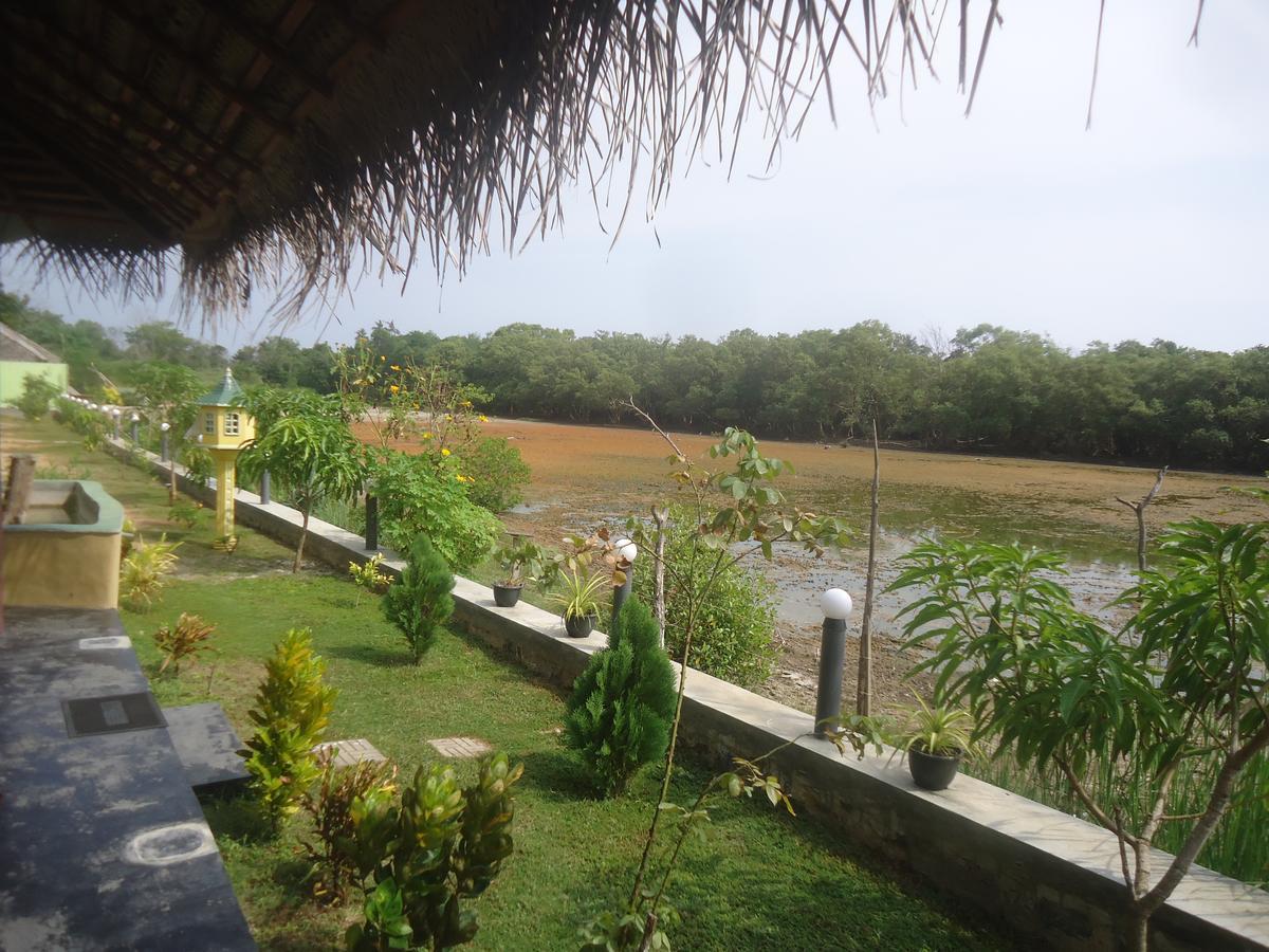 Pearl Cave Cabanas & Resturant Tangalle Exterior photo
